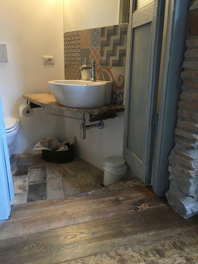 Al Vicolo Dei Pescatori Bed & Breakfast Anguillara Sabazia Ngoại thất bức ảnh